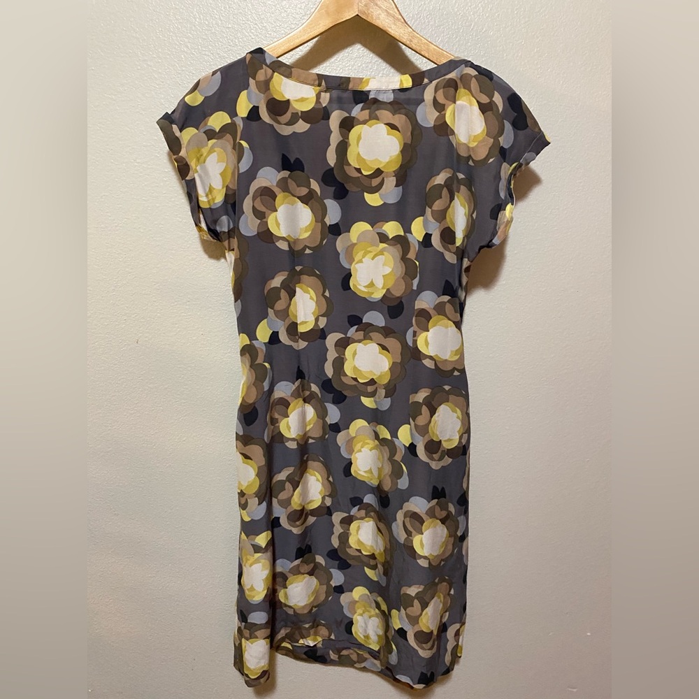 Boden Silk Blend Dress Womens Size 6R Short Sleeve Gray Yellow Floral Print